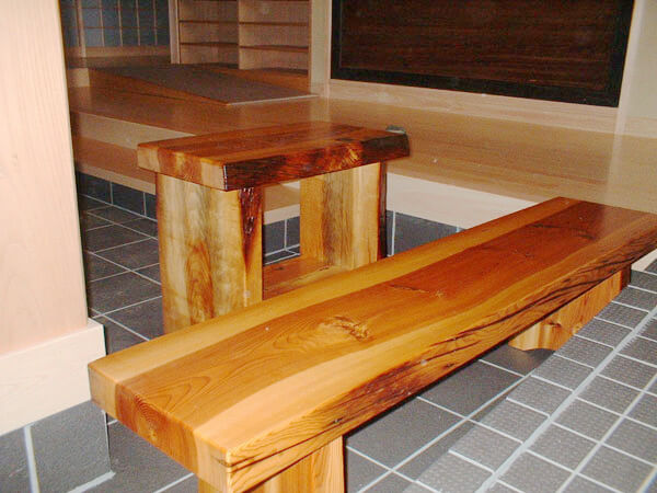 木製ベンチ＆ミニテ－ブル（お寺）
